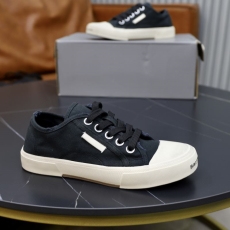 Balenciaga Low Shoes